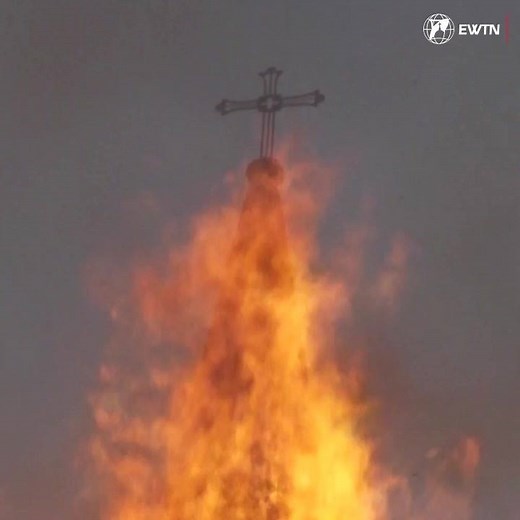 📹VIDEO | Chilean protesters burned 2 Catholic churches on the anniversary of last year’s anti-government demonstrations and ahead of a constitutional referendum. Read more: https://bit.ly/2IFMhyh | Catholic News Agency