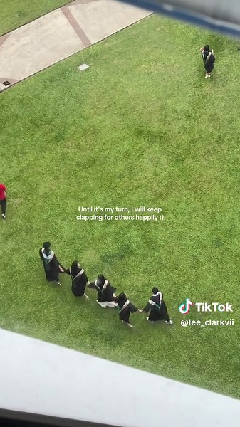 congrats to all graduates 🎓🫶🏻 #fyp #fypシ #graduation