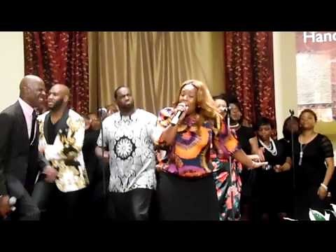 Ricky Dillard - "Amazing" (LIVE)