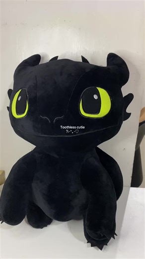 Adorable Toothless Plushie from How to Train Your Dragon