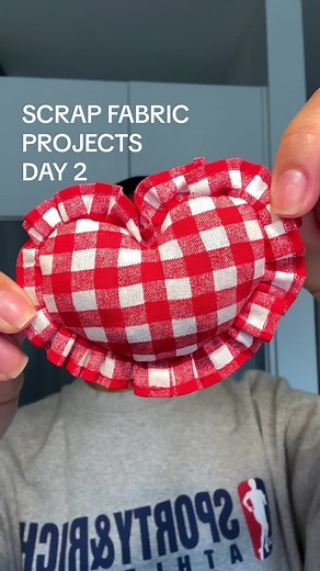 Scrap Fabric Projects: Day 2 Pin Cushion Tutorial