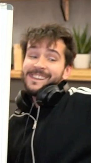 The resemblance to Inoxtag 😮