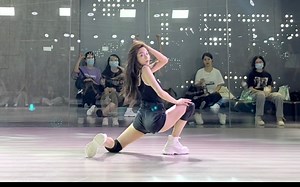 全网唯一完美拿下ITZY—LOCO(dance break)的小仙女！头发甩的太带劲了！