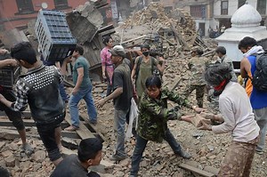 International aid groups rush to reach victims