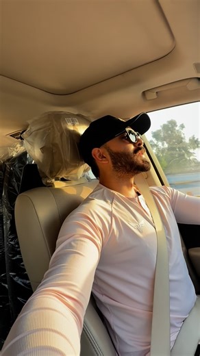 ‎Hasan Naseem | حسن نسيم‎ on Instagram‎: "اكثر مقطع عجبكم بالأغنية الجديدة #اعترفلك_شي تكدرون تستخدمون الصوت على جميع المنصات الإلكترونية #حسن_نسيم"‎