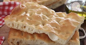 FOCACCIA GENOVESE ricetta facile perfetta con i buchi