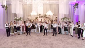 18K views · 202 reactions | Ioana Șandru - Stau la geam, privesc la stele - EMI TV | Emi Tv | Facebook