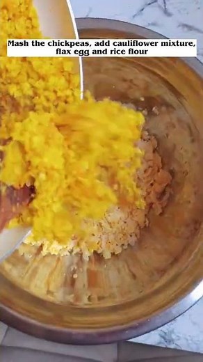 BAKED GLUTEN-FREE CAULIFLOWER CHICKPEA PATTIES - healthy vegan dinner recipe