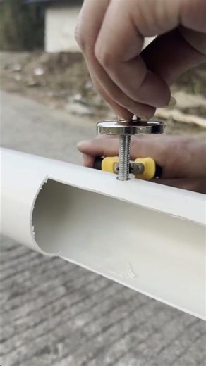 Pipe installation tip: Use magnet to screw, no more reaching in!