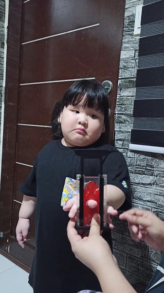 39M views · 10K reactions | Finger Chopper Prank | Kylie  Subscribe na kayo sa YT channel namin guys❤️殺 https://youtube.com/channel/UCW6vMWEgYRt7XZXaBoFFPvQ | Kylie Xavi and Mama | Facebook