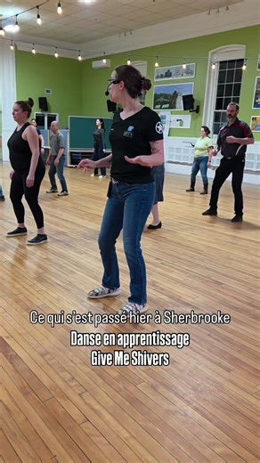 ✨ Une autre belle soirée hier à Sercovie à Sherbrooke ! 👉🏻 3 façons de participer aux cours de la semaine : ✅ Forfait illimité – tu viens quand tu durant la semaine ✅ Forfait session – 1 soir par semaine, celui qui te convient ✅ À la carte – tu payes uniquement quand tu viens 📆 Horaire des cours 📍 Lundi | 19h à 21h | Sercovie, Sherbrooke 📍 Mardi | 19h à 21h | Sercovie, Sherbrooke 📍 Mardi | 18h30 à 20h30 | École secondaire de Bromptonville (cafétéria) 📍 Jeudi | 18h30 à 20h30 | Chez Praxède