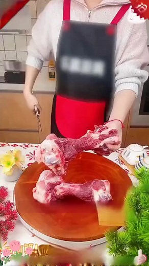 2.7K views · 208 reactions | ✂️ Heavy Duty Kitchen Shears Multi-functional use + ultra sharp blades Ergonomic Grip | Easy to Clean #KitchenEssential | Homewore us | Facebook