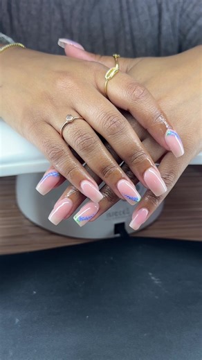 Lavender nails🪻🪻 #NailArtist #NailTrends #glitter #NailInspiration #nailtechcheck