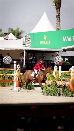 Karl Cook and Caracole de la Roque jump to a 🥈 place finish in the WEF Challenge Cup, less than a second behind the winner. 💪 NetJets | #USAJumping | USA Jumping