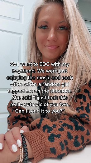 Head to my IG to see my outfit 😜 #couplegoals #edc #greenscreen