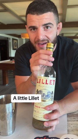 Making my dad a grapefruit martini @cafecasinolv