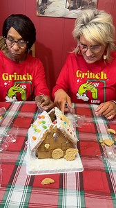 Gingerbread House FAIL 🤣😱 #christmas #holidays #baking #juicecupbox | Juicecupbox