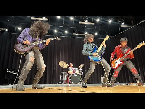 Best talent show performance of 2023 -- Master of Puppets -- Metallica. All only 10/12 years olds