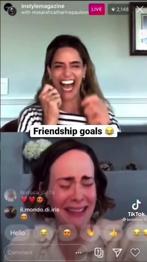 Amanda Peet and Sarah Paulson are friendship goals!