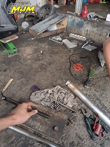 1.2M views · 20K reactions | Banyak cara buka baut sulingan shok rusak slek dol dan tutup shock keras #bengkelmotor #otomotip #tutorial | Belajar Mekanik Dari NOL | Facebook