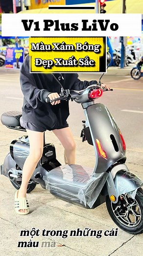 Xe V1 Plus LiVo màu xám bóng: đánh giá chi tiết và so sánh