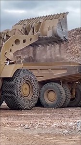 18K views · 171 reactions | What a Powerful Wheel Loader!Huge Caterpillar Wheel Loader Loading Hard Ground on Dumper #megamachineschannel #megamachines #catwheelloader #caterpillarwheelloader #earth #soil #mining #miningequipment #catequipment #machines #caterpillar #cat #wheelloader #construction #heavyequipmentlife #heavyequipment | Excavator drivers - sailors | Facebook