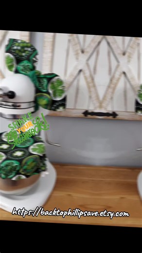 Shamrocks ☘️ on Black Add charm and functionality to your kitchen with this beautiful Handmade Mixer Set, featuring a reversible bowl cover and matching decorative bow. Perfect for sprucing up your countertop mixer for any occasion. https://backtophillipsave.etsy.com