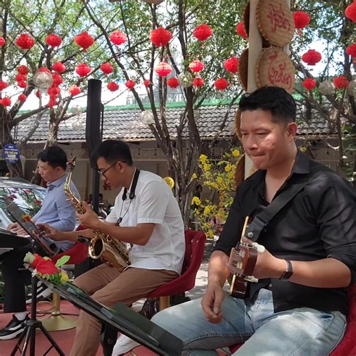 Áo Lụa Hà Đông (1969) - Hòa tấu Organ, Saxophone, Guitar