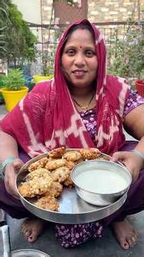 Meri favourite recipe super se bhi upar hai 🤤😋#desifood #shorts #chulakeroti #minivlog #navratri