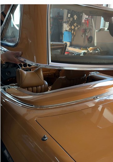 #MercedesR107 #Classiccar | Mercedes-Benz Cars