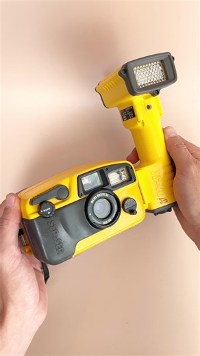 Explore the Sea & Sea Motor Marine MX-10 Underwater Camera