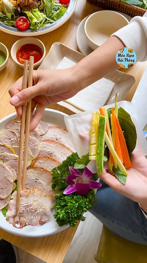 386K views · 2K reactions | Chợ Cuốn Cơ sở 1 - Tầng 2 Số 176 Văn Cao, Ngô Quyền, Hải Phòng(10h30 - 14h/18 - 22h). Cơ sở 2: Tầng 1 Aeon Mall Hải Phòng (10h30 - 14h/18 - 22h) #monngonhaiphong #chocuon | Món Ngon Hải Phòng | Facebook