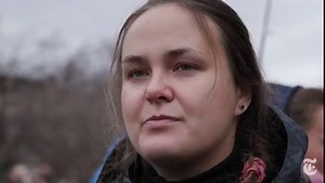 ‘I Must Save My Mom’: The Women Returning to Ukraine