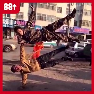 Street magic gone wrong...! | 88rising