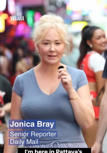A Thai mother-of-two has relived her awkward night of sex and fight over cash with the Australian accused of murdering a 17-year-old girl and hiding her body in a suitcase. Simon Carman, 45, invited Tang Chai, 43, back to his Pattaya condo in April, just weeks before police allege he killed teenager Tunchanok Donhomla and left the suitcase containing her body next to railway tracks ten minutes' drive away. Carman was arrested while allegedly trying to flee the country at Bangkok's main internati