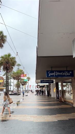 Rainy Day Walk at Manly Beach