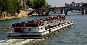 Seine River Sightseeing Cruise and Combo Experience in Paris - Klook Singapore