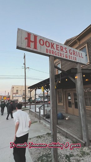 To much Tennessee whiskey I guess. #cowboy #drunk #alchoholic #whisky #funny #hilarious #HilariousMoments #embarrassingmoments #funnyasf #texas #drunkcowboy #fortworth #hooker #cowboylife #chrisstapleton Chris Stapleton Fortworth Hooker's Grill | Sylvio Drolet