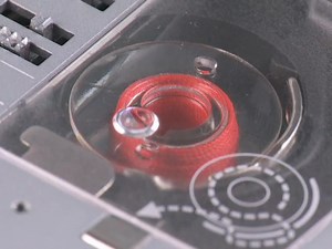 SINGER® CLASSIC™ 44S Sewing Machine Top Drop-In Bobbin www.singer.com #singer #swing #diy #singerlove #easyswing #sewinaddict #singermiddleeast #Singer_Africa #خياطة #ابداع #تصميم #ماكينات_خياطة #تفصيل | Singer Africa Middle East Ltd.