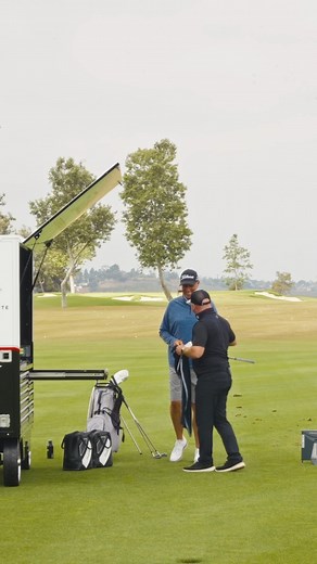 Choosing the right club comes naturally to Bones. Watch him get fit for the NEW T-Series irons: https://bit.ly/4oZO3JQ Bones' blended set: ➡️ T350 5-iron | Aerotech SteelFiber i95cw ➡️ T250 6-PW | Aerotech SteelFiber i95cw | Titleist