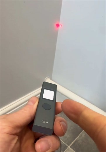 This laser measure tool has replace my tape measure 🙌 #tools #diy #tradesman #handy #tiktokmademebuyit