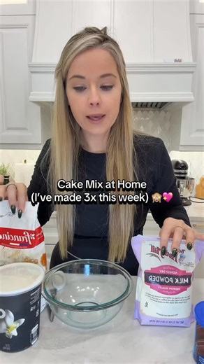 ZERO SUGAR CAKE MIX DUP! I make a batch and keep it in the fridge for a quick snack! Moist and chewy!!!! 🥰💖 50 calories per piece with basically 0 sugar or fat. They’re so good and I’m still hitting my goal 🥹💗 Comment CAKE MIX and I’ll dm you the whole recipe and ingredients I used with the full macros! Part 2 is on my page! | Tiffany Health & Weight Loss