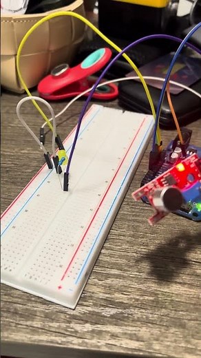 I made a circuit that turns on an LED when it detects a sound #arduino #diy