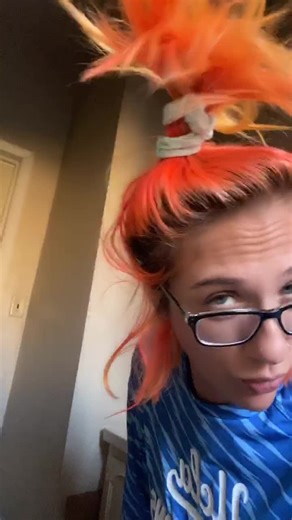 I am flower 🌸 #UnwrapTheDeals #HomeOffice #foryou #savvytrapp #savvytrappunfiltered