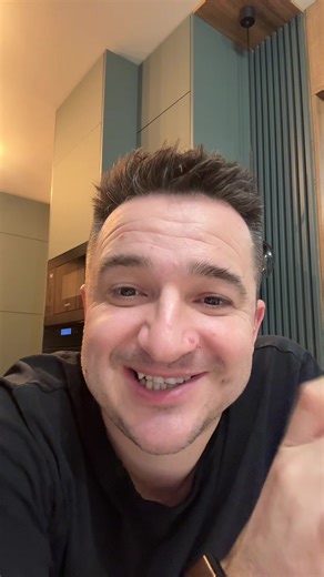 ⭕️ Dacă acoperișul casei tale nu mai este cu zăpadă iarna atunci clar că pierzi căldură 🤯 Pe la acoperiș se duce 30-40 % din energie 🫣❗️#napocainstal #casa #acoperis #zapada #energie