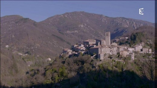 Notre documentaire "Jean Ferrat, j'ai rencontré un pays" à revoir en replay http://bit.ly/2lWkCNB. | France 3 Rhône-Alpes