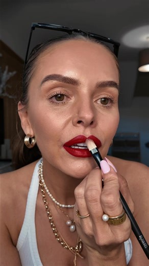 Iconic Red Wedding Day Lip ft. MAC Ruby Woo