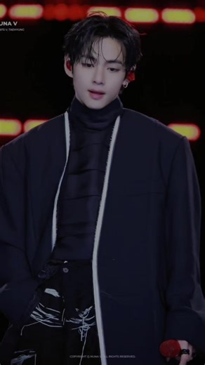 𝑴𝒚 𝒇𝒂𝒗𝒐𝒓𝒊𝒕𝒆 𝒎𝒂𝒏 😎🫶 #taehyung #v #bts_swim #bts_arirang