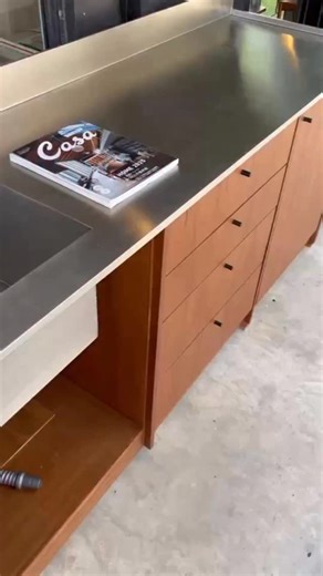 Pre-assembled modular kitchen, factory-finished and installed on site by positioning and leveling only. Designed with natural wood veneer cabinetry and stainless steel or stone worktop in accordance with CROPMARK design principles. 👇 Finishing, cabinet front installation, and on-site installation included. #kitchenmodular #deliveryservice #midcenturyfurniture | CROP MARK