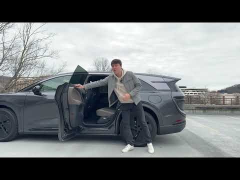 2026 Lucid Gravity Grand Touring FULL Review /// The Shape Shifting Super SUV